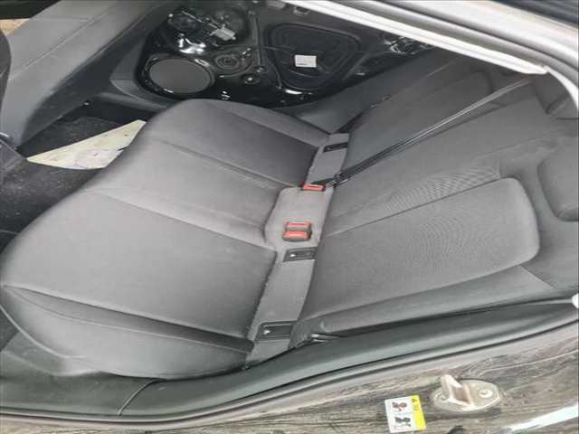 Asientos Traseros Audi A1 25 TFSI BASICO 95CV 70KW