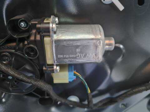 Elevalunas Eléctrico Delantero Derecho Audi A4 ADVANCED EDITION AVANT 150CV 110KW