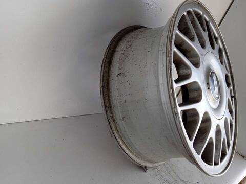 Foto 3ª: LLanta Aleacion Volkswagen Golf GL BERLINA 90CV 66KW [1Z] (1996)