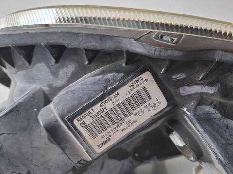 Foto 3ª: Faro Izquierdo Nissan Primastar CAJA CERRADA BATALLA CORTA 2 76T 101CV (2001)