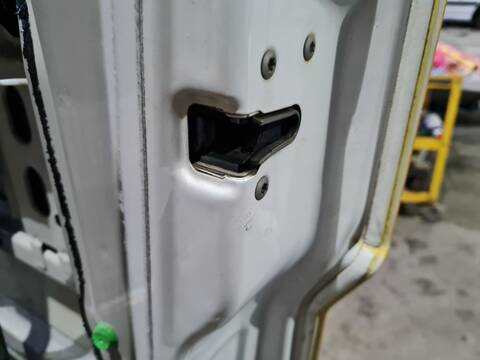 Foto 1ª: Cerradura Puerta Delantera Derecha Mercedes Sprinter 310/313/316 CDI 906.631/633/635/637) 95CV 70KW CAJA CERRADA [651955] (2014)
