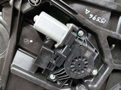 Foto 2ª: Elevalunas Eléctrico Delantero Derecho Bmw X1 1.8 GI SDRIVE 18I AUT. 136CV 100KW B38 U11 [B38A15P] (2022)