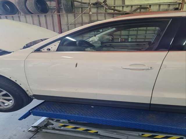 Puerta Delantera Izquierda Audi Q3 2.0 TDI QUATTRO 177CV 130KW