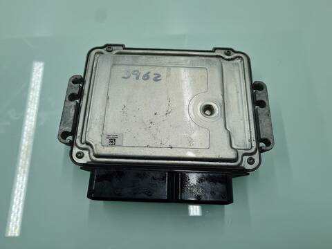 Foto 2ª: Centralita Motor ECU Hyundai i30 1.6 CRDI CAT 90CV 66KW (2011)
