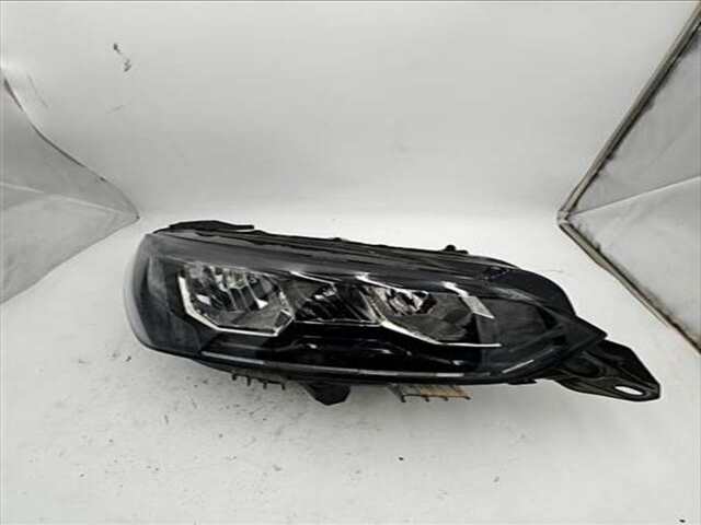 Faro Derecho Peugeot 2008 1.2 ALLURE [1.2 LTR. - 74 KW PURETECH]