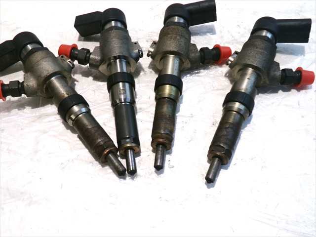 Foto 2ª: Inyectores Ford Fiesta 1.4 TDCI 2002-2008 [F6JB] (2007)