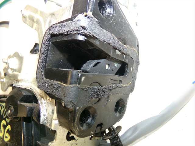 Foto 2ª: Cerradura Puerta Delantera Derecha Kia Carnival 2.9 CRDI 2006-2011 [J3] (2009)