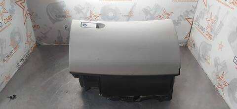 Foto 1ª: Guantera Mercedes Clase C 160 C 220 CDI BLUEEFFICIENCY 204.002) 170CV 125KW [651911] (2012)