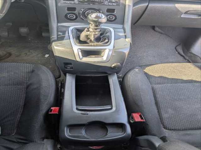 Consola Central Peugeot 5008 PREMIUM 109CV 80KW