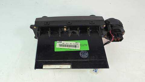 Foto 2ª: Mando Climatizador Ssangyong Rodius D27DT AUT. (2005)