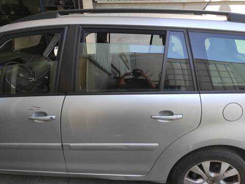 Puerta Trasera Izquierda Citroen C4 1.6 HDI GRAND PICASSO 9HZ
