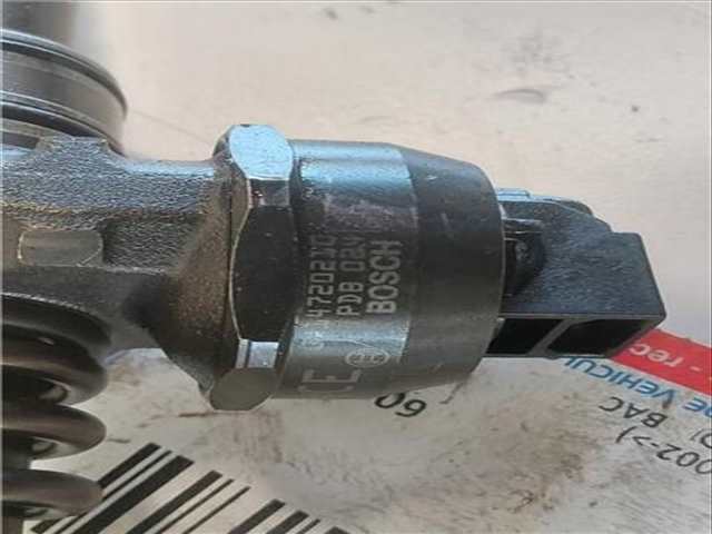 Foto 3ª: Inyectores Volkswagen Touareg 2.5 TDI R5 174CV 128KW [BAC] (2004)