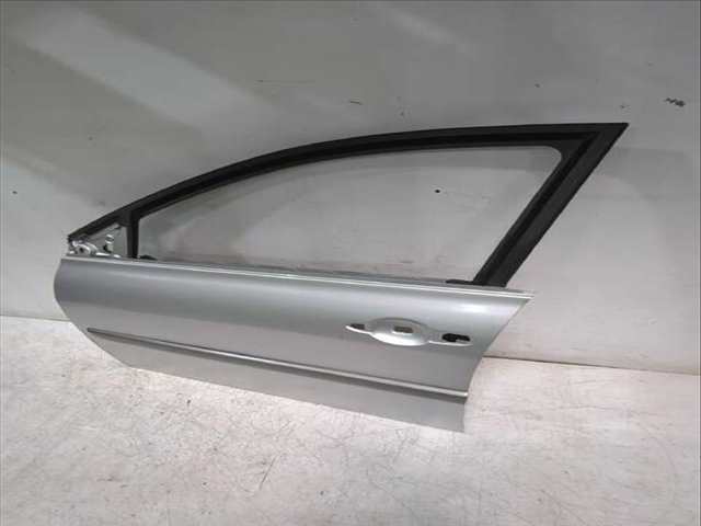 Foto 2ª: Puerta Delantera Izquierda Renault Megane 1.5 DCI LM1F) 86CV [K9K 724] (2003)