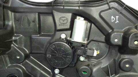 Foto 2ª: Elevalunas Eléctrico Delantero Izquierdo Mazda 3 1.6 CD DIESEL CAT 109CV 80KW [Y6] (2010)