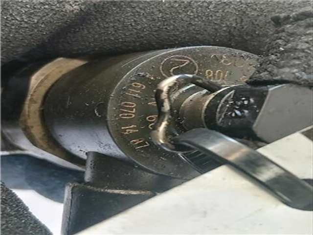 Foto 3ª: Inyectores Mercedes Sprinter 2.2 311 CDI 903.661-662) 109CV 80KW FURGON [611981] (2003)