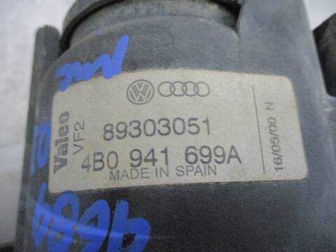 Foto 3ª: Faro Antiniebla Delantero Izquierdo Audi A6 2.4 121KW) AVANT 165CV [AML] (2000)