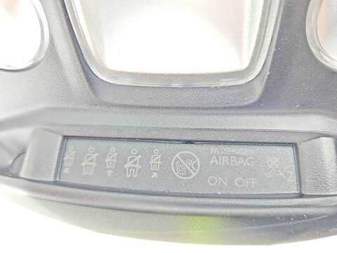 Foto 3ª: Luz Interior Opel Mokka 1.2 76) 136CV 100KW [HN09] (2025)