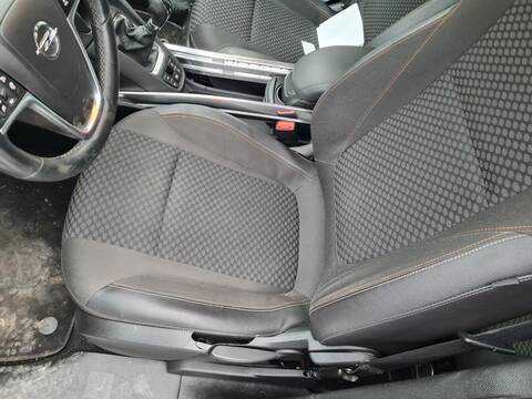 Foto 1ª: Asiento Delantero Izquierdo Opel Zafira EXPRESSION START/STOP 120CV 88KW [B16DTH] (2016)