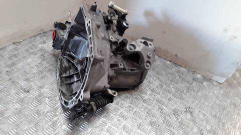 Foto 2ª: Caja Cambios Peugeot 208 STYLE 82CV 60KW [HM01] (2016)