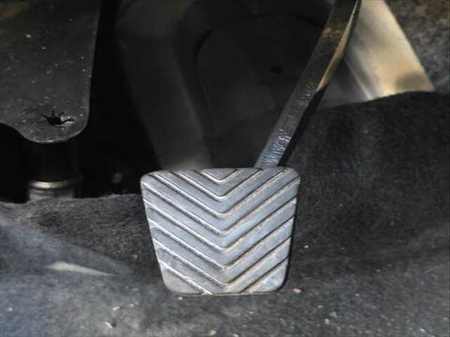 Pedal Freno Hyundai ix35 STYLE 2WD 116CV 85KW