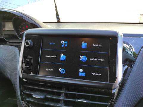 Sistema GPS Peugeot 2008 HN01