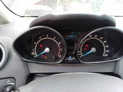 Foto 4ª: Cuadro de Instrumentos Ford Fiesta BLACK EDITION 100CV 74KW [SFJB] (2013)