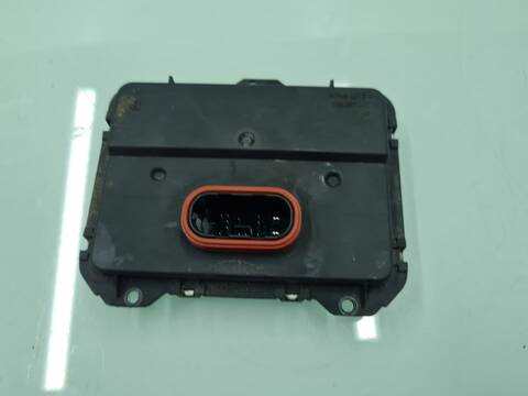 Foto 3ª: Centralita Faros Xenon Jaguar XE PORTFOLIO 180CV 132KW (2016)