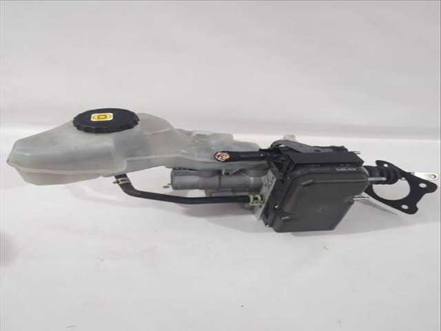 Bomba Freno Toyota Corolla 1.8 VVTI HYBRID MZEA12 ZRE211 ZWE211) 122CV