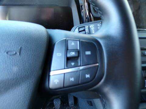 Foto 3ª: Volante Ford Tourneo B7NB (2024)