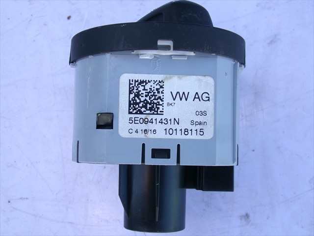Foto 3ª: Mando Luces Skoda Rapid 1.2 TSI SPACEBACK,2012-2019 [CJZ] (2016)