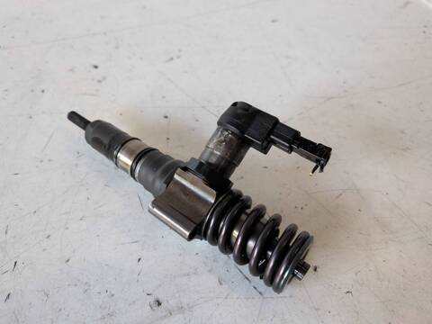Foto 2ª: Inyectores Volkswagen Passat BKP (2007)