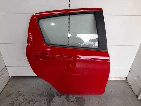 Foto 1ª: Puerta Trasera Derecha Toyota Yaris 1.0 KSP130) 72CV 53KW [1KR] (2020)