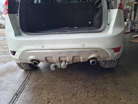 Paragolpes Trasero Ford Kuga TITANIUM S 4X2 140CV 103KW