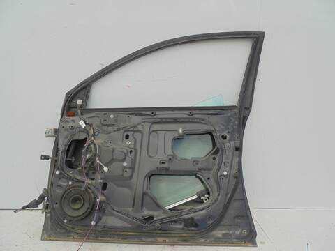 Foto 3ª: Puerta Delantera Derecha Toyota Avensis 2.2 D-4D EXECUTIVE BERLINA 5-PTAS.) 150CV 110KW [2AD] (2006)