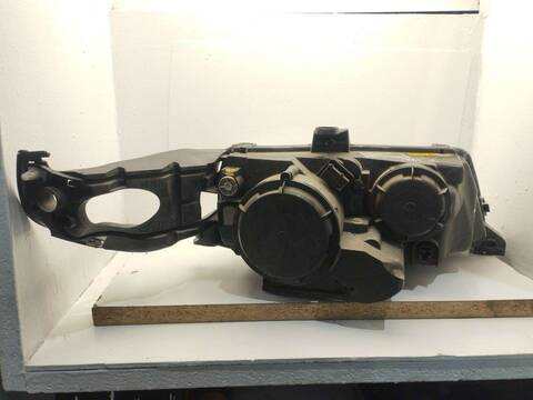 Foto 3ª: Faro Izquierdo Saab 9-3 2.3 T 185CV 136KW YS3E) [B235E] (2006)