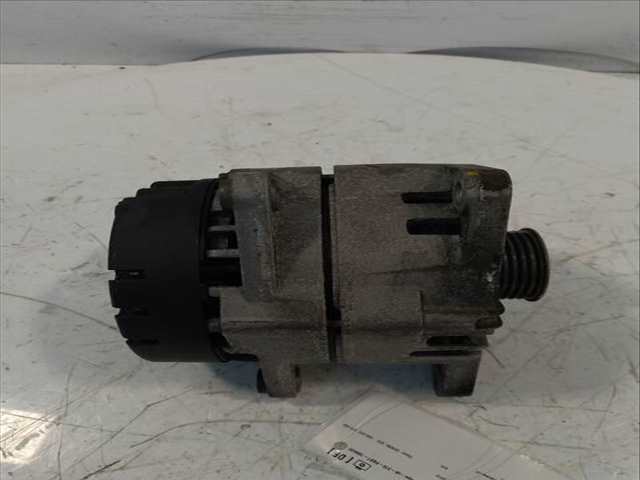 Foto 3ª: Alternador Mercedes Clase E 180 194 CV 143KW (2019)