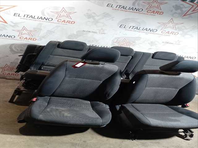 Foto 3ª: Asientos Traseros Toyota Verso ADVANCE 112CV 82KW [N47C16A] (2014)