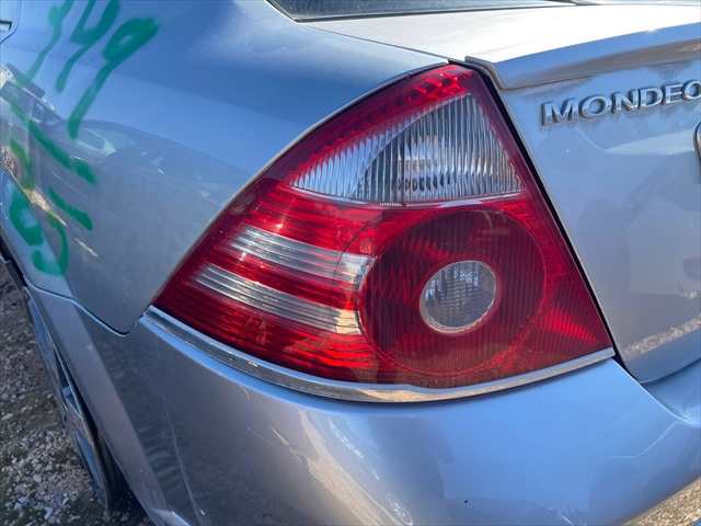 Foto 3ª: Piloto Trasero Izquierdo Ford Mondeo 2.2 TDCI 155cv [QJBA] (2005)