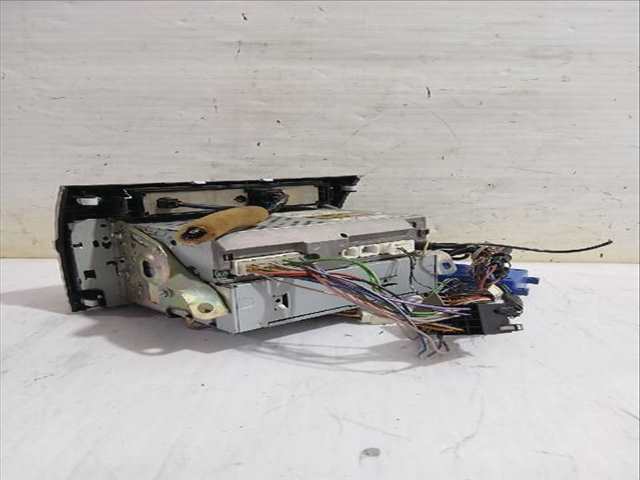 Foto 3ª: Sistema Audio Radio CD Toyota Corolla 2.2 D-4D AUR10_) 177CV [2AD-FHV] (2004)