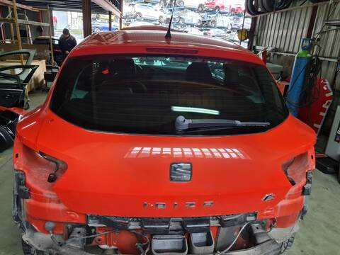 Foto 1ª: Portón Seat Ibiza FR 105CV 77KW [CUTA] (2016)