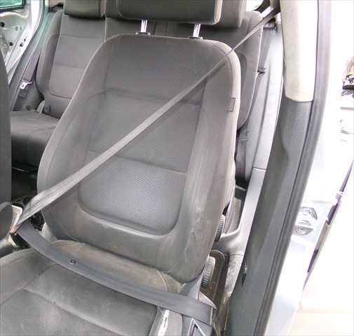 Cinturón Delantero Izquierdo Volkswagen Golf 2.0 TDI MODELO PLUS,2004-2009