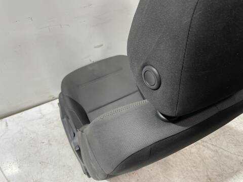 Foto 2ª: Asiento Delantero Izquierdo Volkswagen Golf COMFORTLINE BLUEMOTION 150CV 110KW (2019)