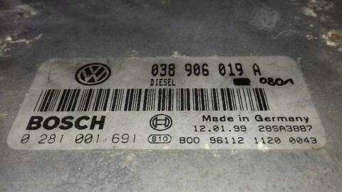 Foto 3ª: Centralita Motor ECU Volkswagen Passat COMFORTLINE BERLINA 115CV 85KW [AJM] (1999)