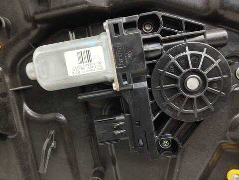 Foto 2ª: Elevalunas Eléctrico Delantero Izquierdo Fiat Freemont URBAN 170CV 125KW [939B5000] (2013)