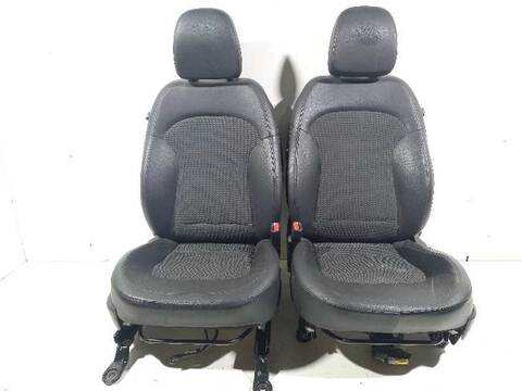 Foto 2ª: Asientos Traseros Hyundai ix35 COMFORT 2WD 136CV 100KW [D4HA] (2012)