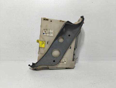Caja Reles Fusibles Lexus GS 4 V8 32V CAT 347CV