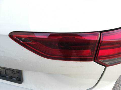 Piloto Portón Derecho Volkswagen Golf DTRD