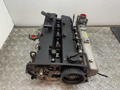 Foto 2ª: Culata Kia Carnival D/J3 (2005)