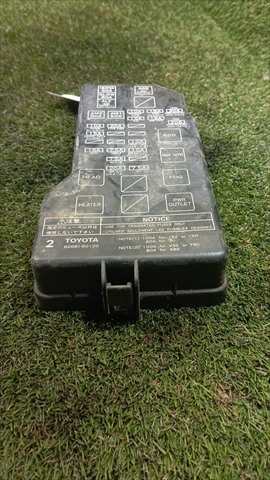 Foto 2ª: Caja Reles Fusibles Toyota Land Cruiser 3.0 D KDJ90 GX 3P [1KD-FTV] (2002)