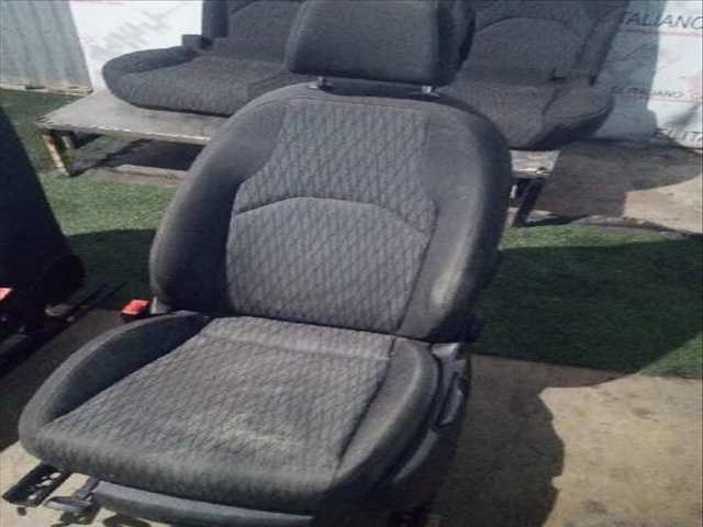 Foto 3ª: Asientos Traseros Seat Leon ERENCE 105CV 77KW [CLH] (2015)